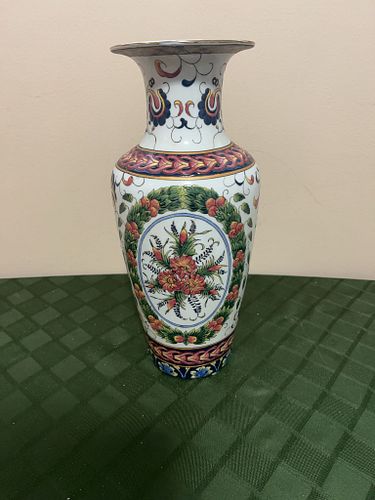 Lot #63 (1 of 10)