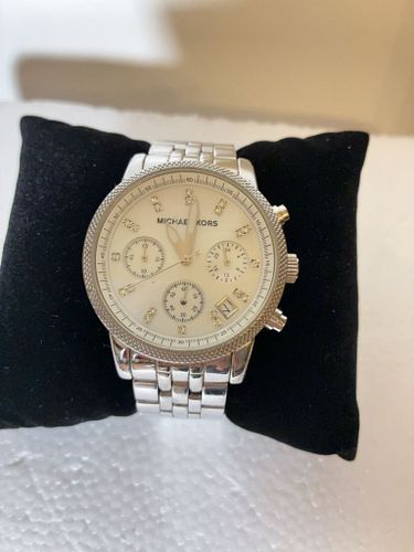 Lot #6 (1 of 6)