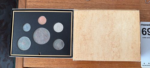 Lot #699 (1 of 11)