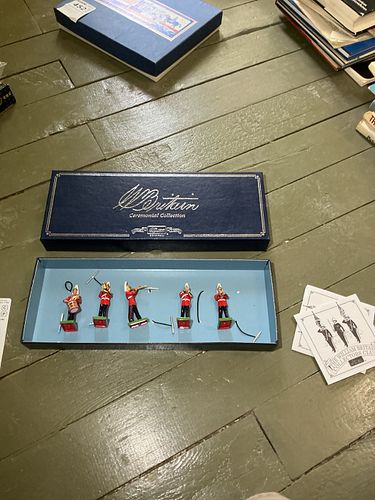 Lot #449 (1 of 8)