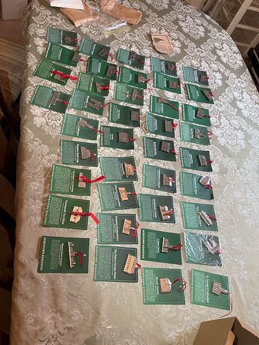 Lot #625 (1 of 12)