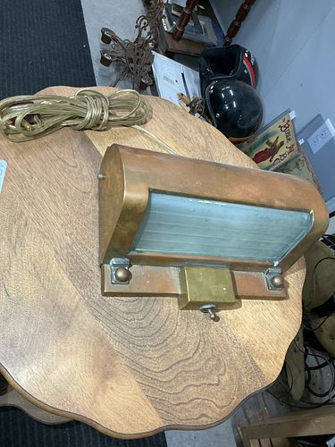 Lot #28 (1 of 7)