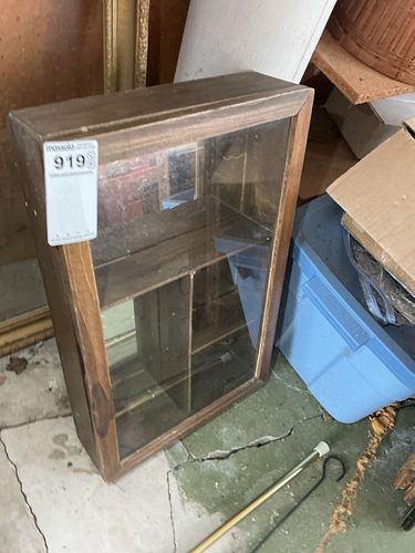 Lot #919 (1 of 4)