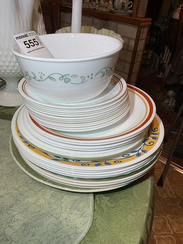 Lot #555 (1 of 8)