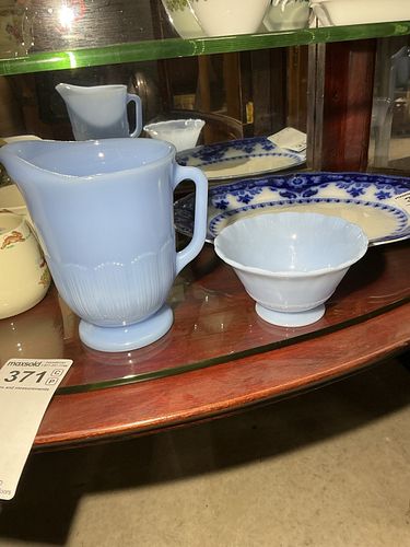 Lot #371 (1 of 7)