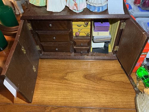 Lot #151 (1 of 20)