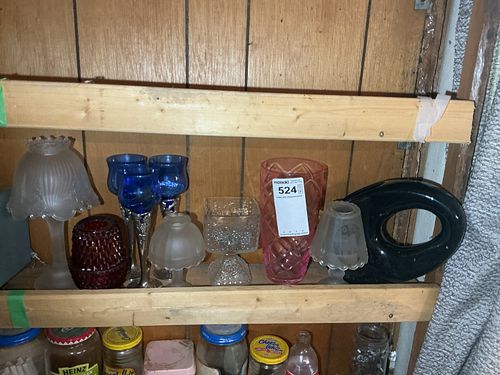 Lot #524 (1 of 8)
