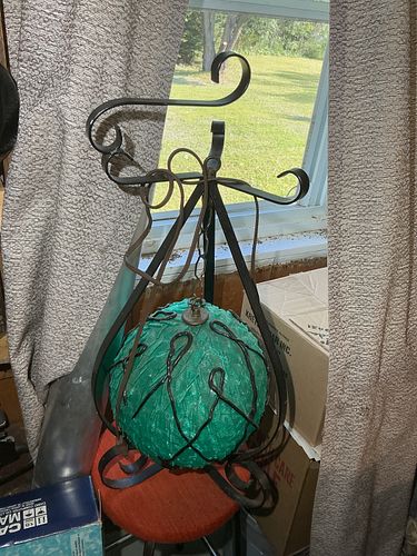 Lot #528 (1 of 5)
