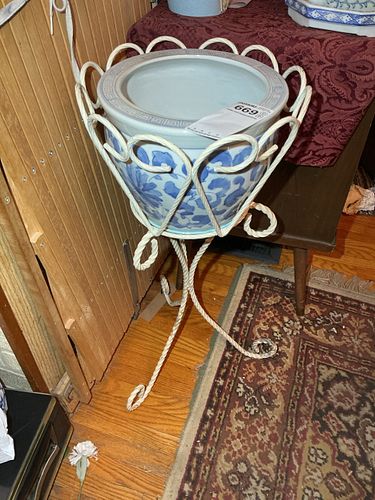Lot #669 (1 of 4)