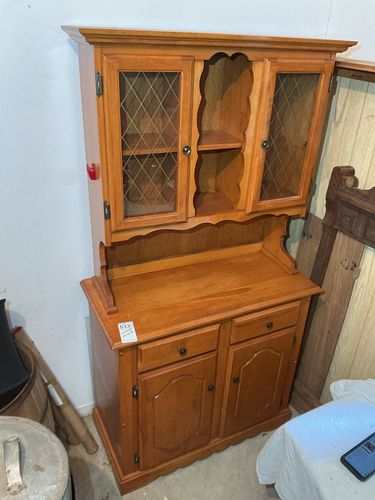 Lot #533 (1 of 8)