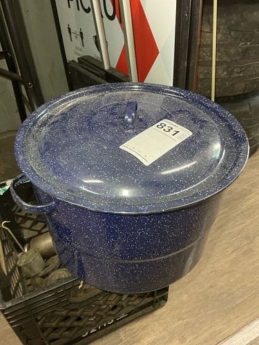 Lot #831 (1 of 4)