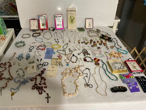 Lot #240 (1 of 16)
