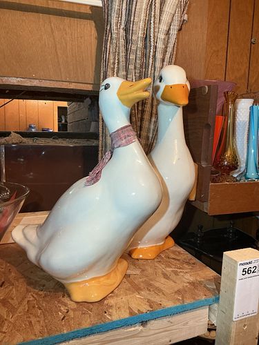 Lot #562 (1 of 6)
