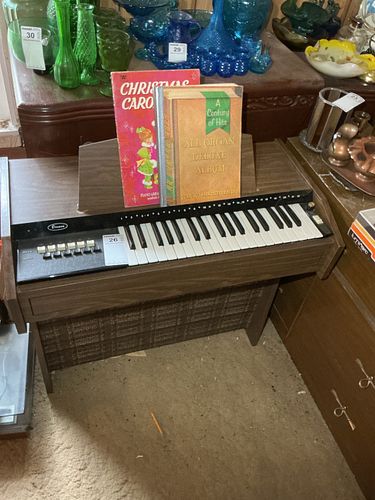 Lot #26 (1 of 6)