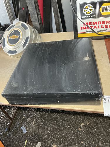 Lot #816 (1 of 9)