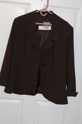 Lot #139 (1 of 4)