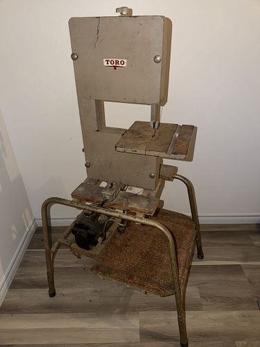 Lot #11 (1 of 8)