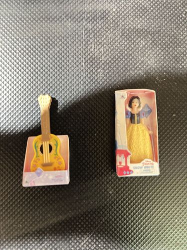 Lot #18 (1 of 5)