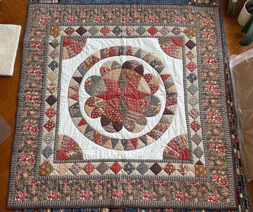 Lot #261 (1 of 8)