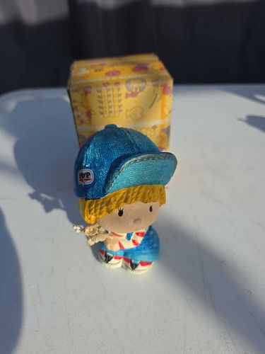 Lot #62 (1 of 8)