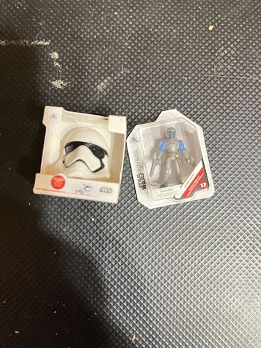Lot #7 (1 of 5)
