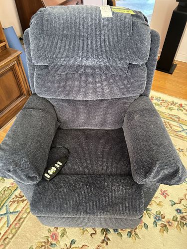 Lot #777 (1 of 8)