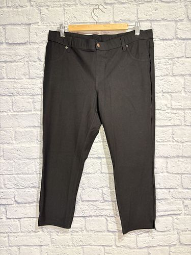 Lot #49 (1 of 7)