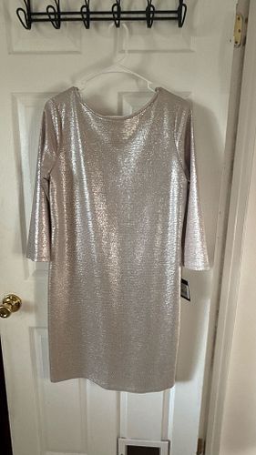 Lot #28 (1 of 4)