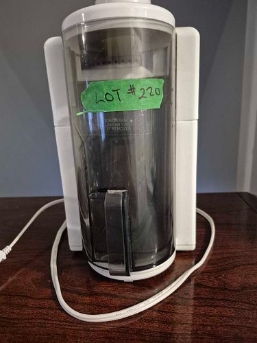 Lot #220 (1 of 4)