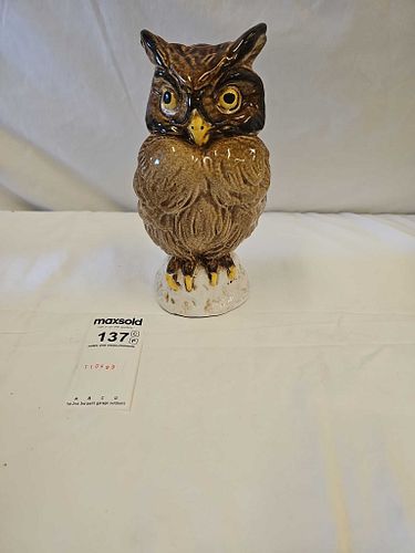 Lot #137 (1 of 7)