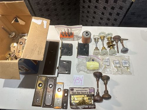 Lot #434 (1 of 7)