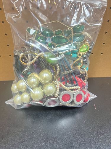 Lot #48 (1 of 6)