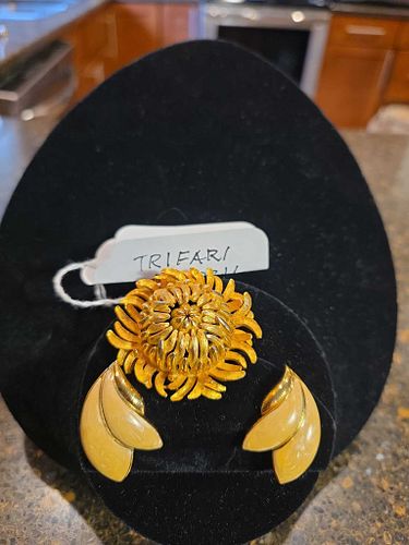 Lot #35 (1 of 6)