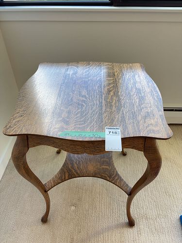 Lot #718 (1 of 6)