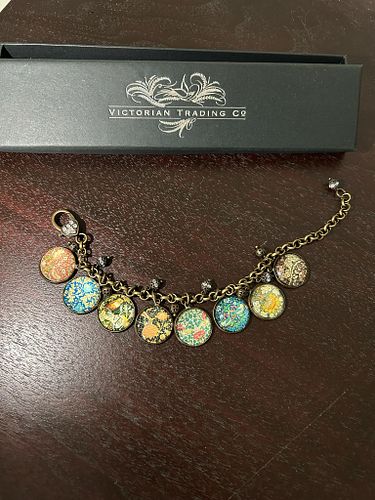 Lot #705 (1 of 5)