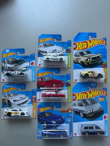 Lot #18 (1 of 6)