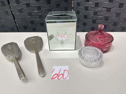 Lot #660 (1 of 12)