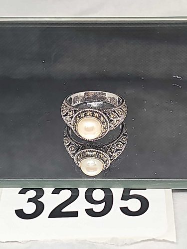 Lot #3295 (1 of 8)