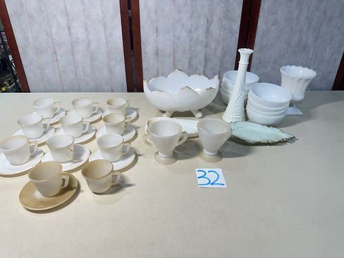 Lot #32 (1 of 9)