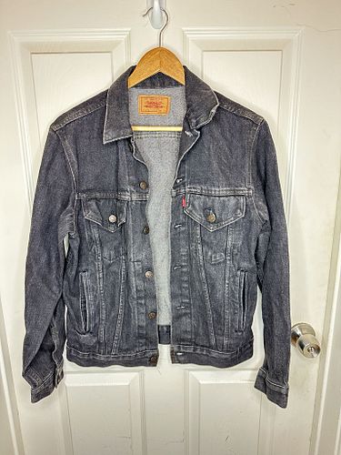Lot #52 (1 of 5)
