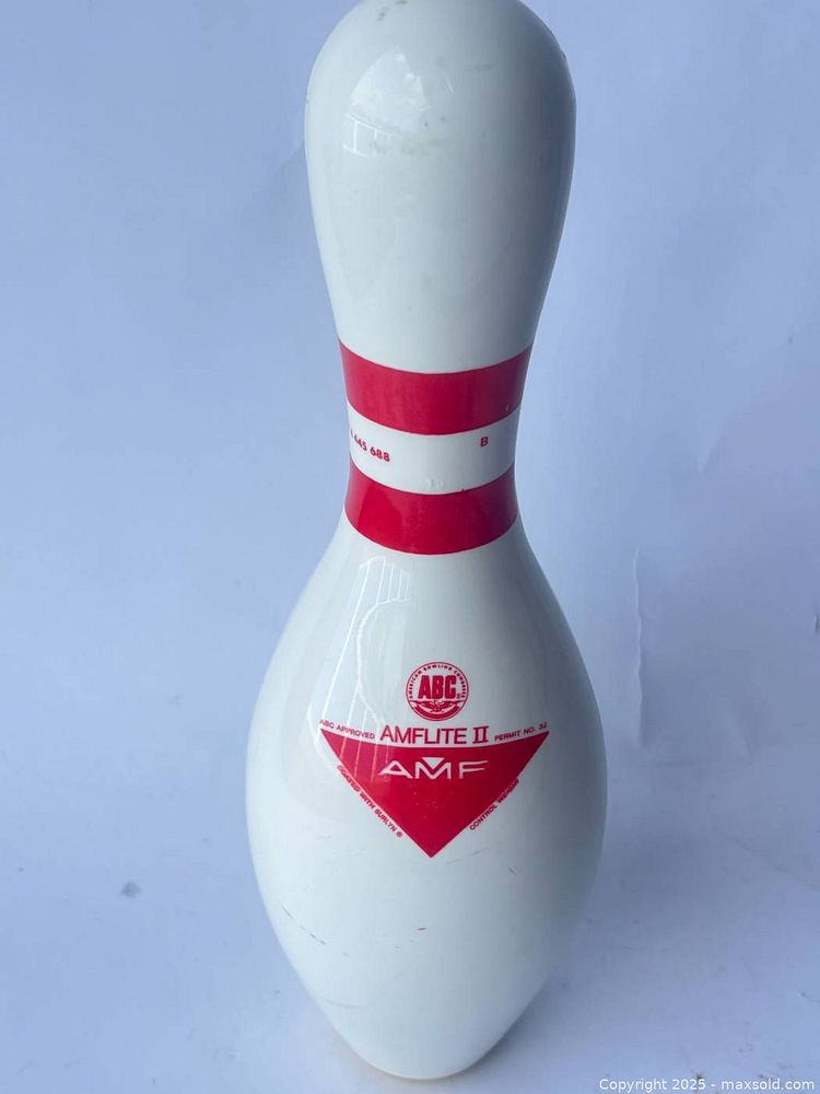 Amf String Pin AMF regulation bowling pin | Maxsold
