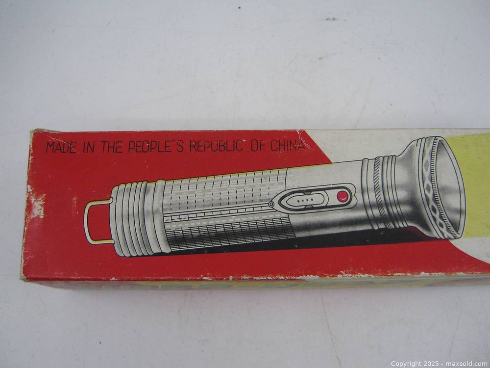 Vintage Chinese torche Old Brand Tiger Head Flashlight neuf en boite box 80