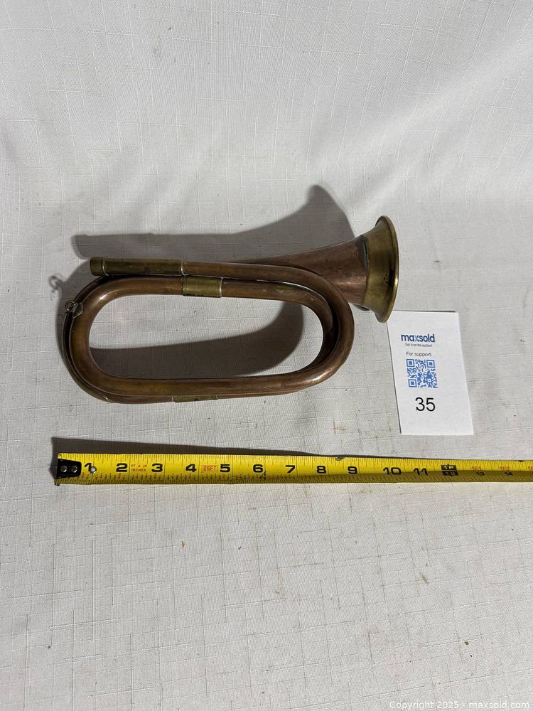 Vintage brass and copper bugle | Maxsold