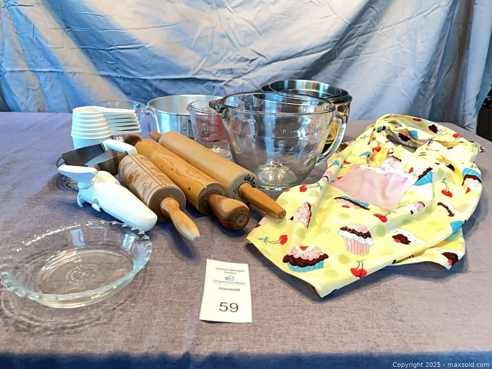 Rolling pins mixing bowls springform pan kitchen items Maxsold