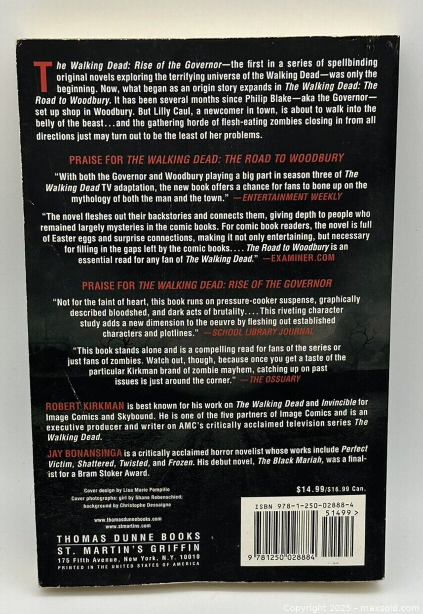 The Walking Dead: The Road to Woodbury paperback | Maxsold