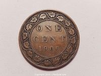 Reverse side of the 1906 Canada One Cent coin showing the denomination and date surrounded by a maple leaf wreath.