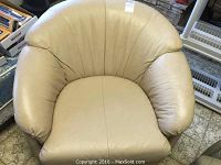 Front view of entire chair