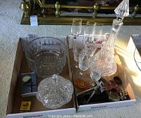 Overview of all items in the lot including decanter, bowl, covered dish, glasses and bar accessories in boxes