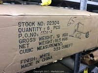 Box label showing quantity of 6 pot lights, white finish, made in China.