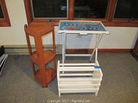 The full lot showing the heart-shaped wooden stand, the white folding tray with floral decoration on top, and the white wooden magazine rack with slats.